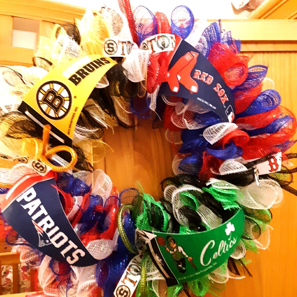 New England sports wreath